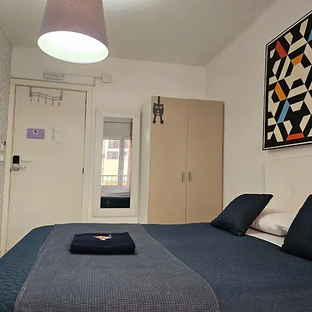 Centric Mercado Hostel *